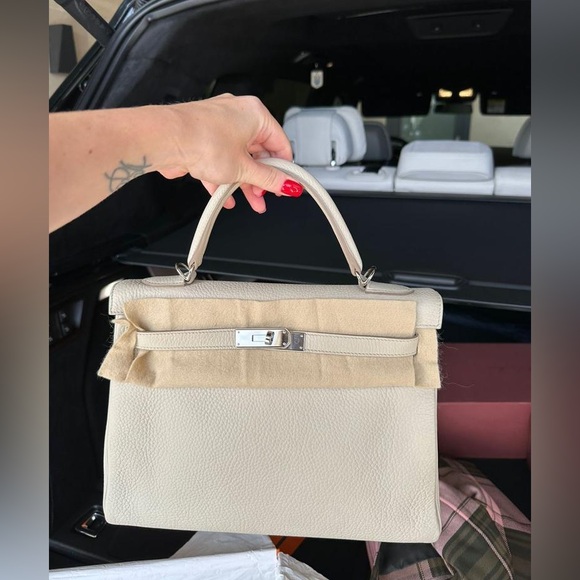 Hermes Kelly 32 cm Beton color ,Togo leather ,silver hardware - Picture 2 of 16